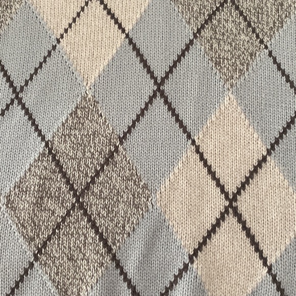 Light Blue Vest - Picture 2 of 4